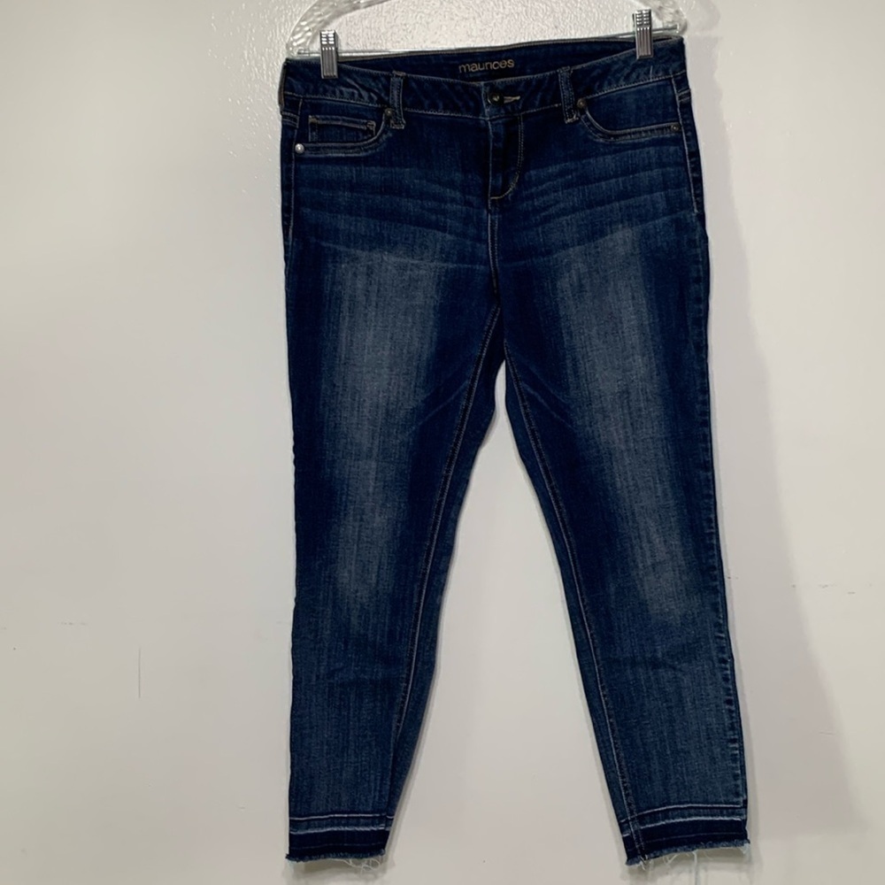 Maurices Dark Wash Mid-Rise Cropped Raw Hem Jeans Size L
